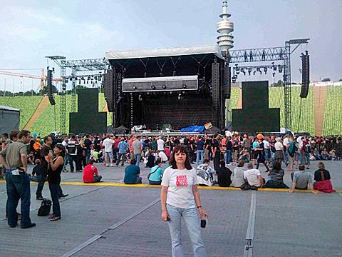 Mirka w fanklubowej koszulce - fot: www.springsteen.pl ©