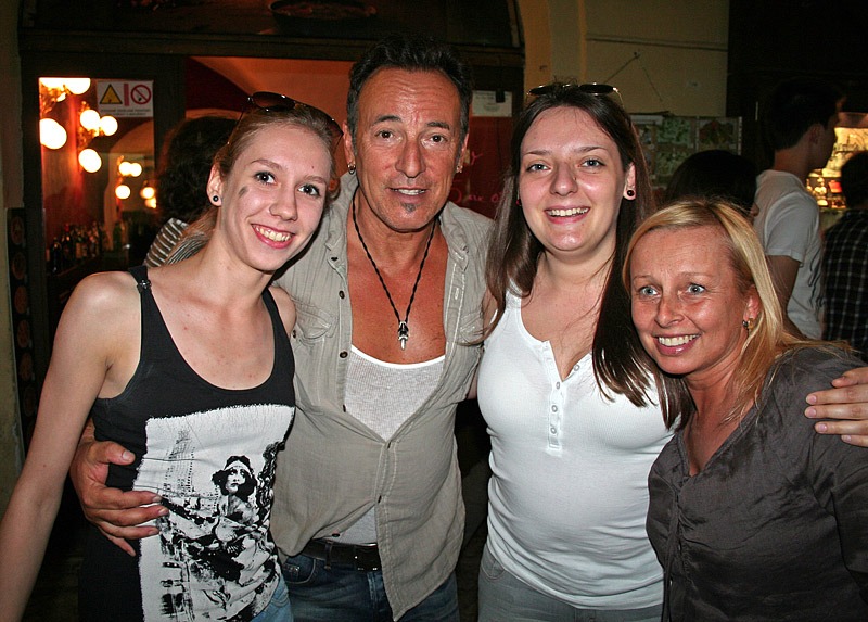 Agnieszka z koleżankami i Bruce Springsteen. Praga 2012